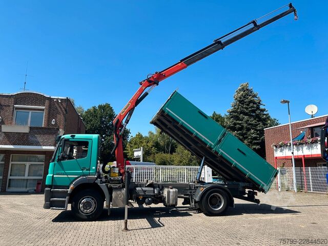Tre-sidet tipbil MERCEDES-BENZ 1833 Axor  3Skipper + PK 12002 Kran 4x2