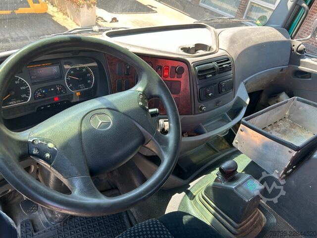 Tre-sidet tipbil MERCEDES-BENZ 1833 Axor  3Skipper + PK 12002 Kran 4x2
