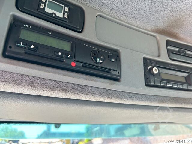 Tre-sidet tipbil MERCEDES-BENZ 1833 Axor  3Skipper + PK 12002 Kran 4x2