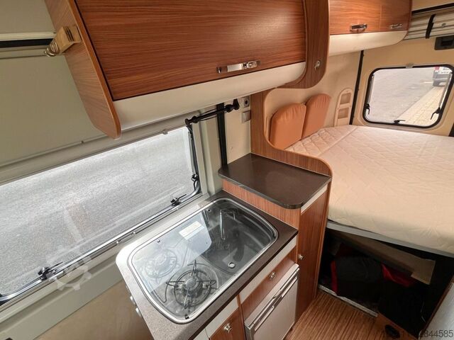 Camper van ADRIA Twin Active - Festbett - Klima - Solar - Markise