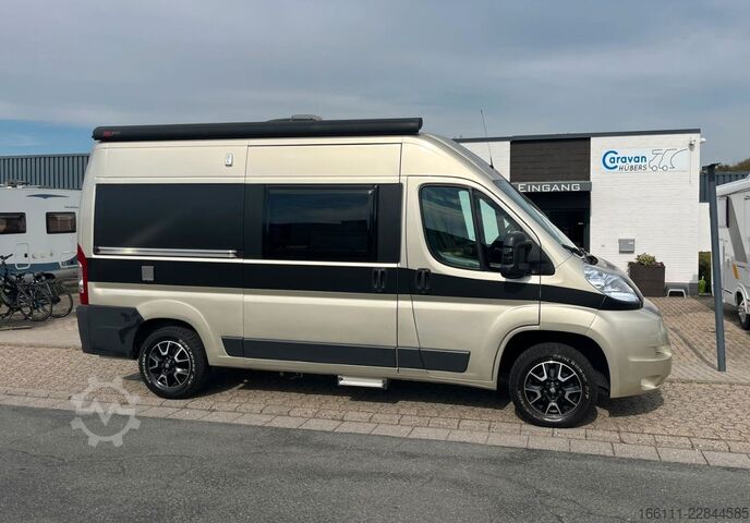 Camper van ADRIA Twin Active - Festbett - Klima - Solar - Markise