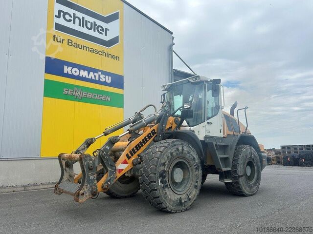  Liebherr L526