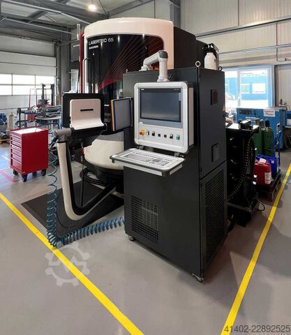 Universal-Bearbeitungszentrum / DMG Mori Sauer Lasertec 65
