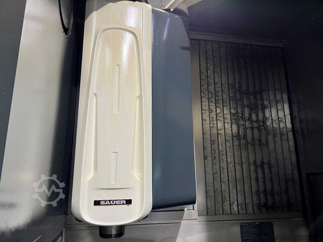 Universal-Bearbeitungszentrum / DMG Mori Sauer Lasertec 65