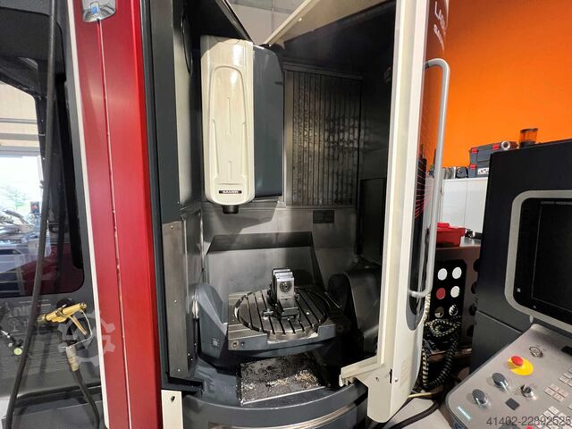 Universal-Bearbeitungszentrum / DMG Mori Sauer Lasertec 65