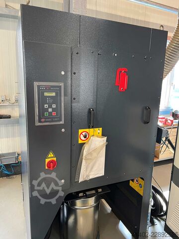 Universal-Bearbeitungszentrum / DMG Mori Sauer Lasertec 65