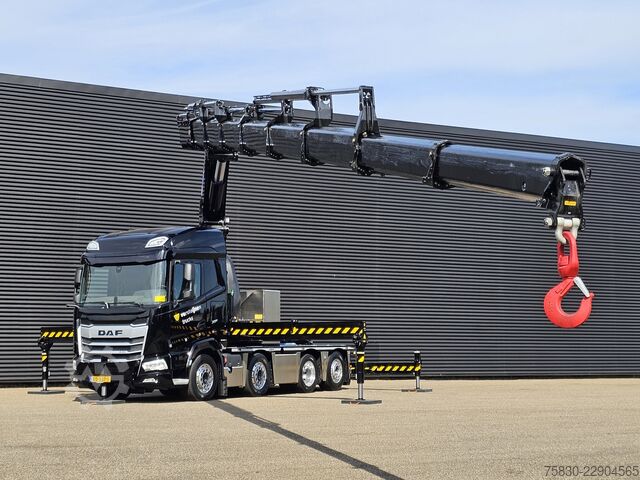 Camión grúa DAF XF 530 8x2 / HMF 9520 K8 / NIEUW!