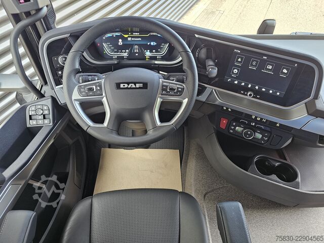 Autogru DAF XF 530 8x2 / HMF 9520 K8 / NIEUW!
