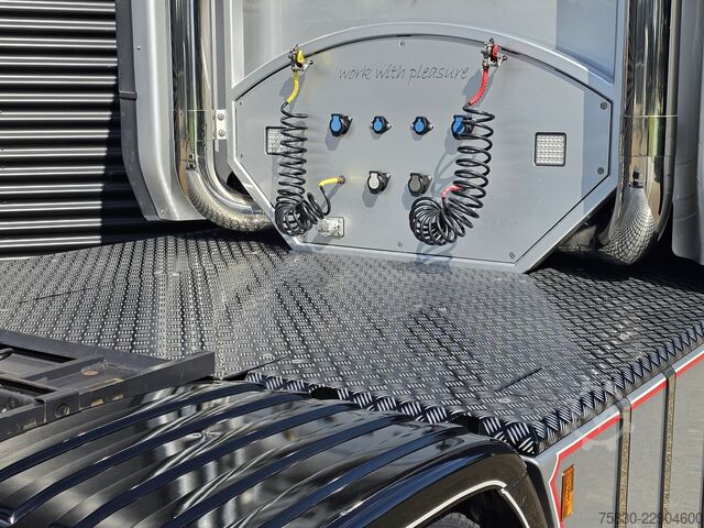 Standaard-SZM Scania S590 V8 6X4 / 2 TANKS / NL TRUCK! 80T
