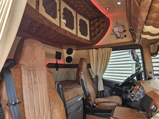 Standaard-SZM Scania S590 V8 6X4 / 2 TANKS / NL TRUCK! 80T