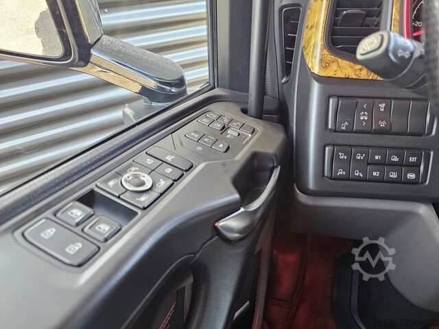 Standaard-SZM Scania S590 V8 6X4 / 2 TANKS / NL TRUCK! 80T