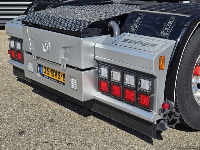 Standaard-SZM Scania S590 V8 6X4 / 2 TANKS / NL TRUCK! 80T
