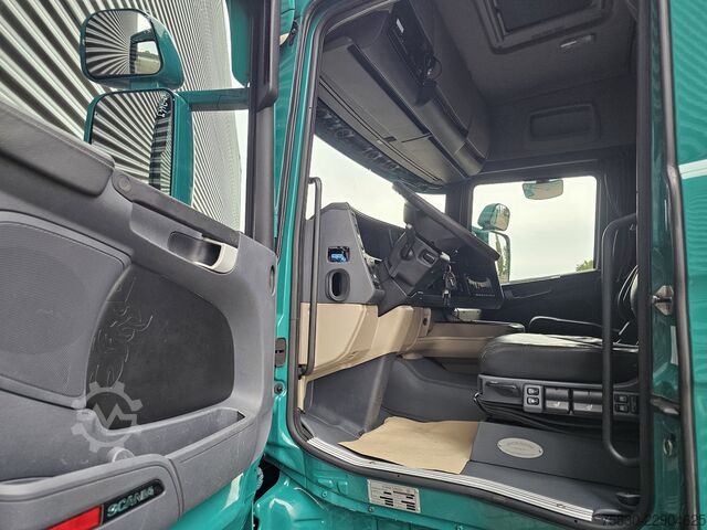 Rakodóplatform Scania R450 8x2 / HMF 60TM / CRANE / KRAN