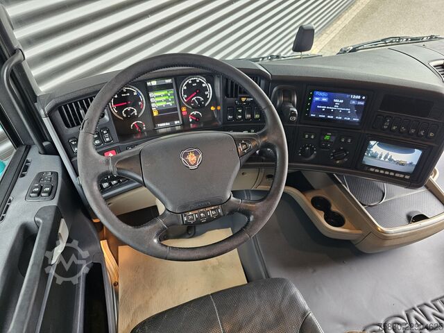 Rakodóplatform Scania R450 8x2 / HMF 60TM / CRANE / KRAN