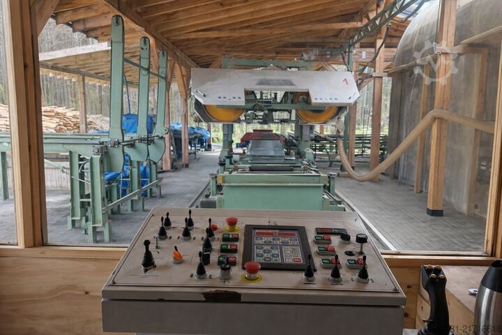 Fierăstrău panglică orizontal ÜSTÜNKARLI UHYB-120 horizontální pásová pila.