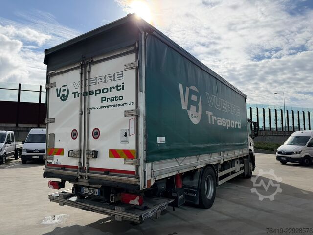 Camion cu prelată SCANIA P 280 T26-033