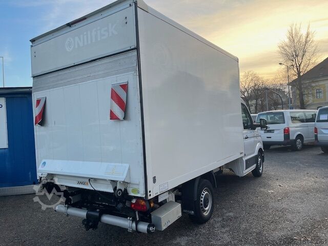 Transporter mit Koffer MAN TGE Kofferaufbau und Ladebordwand -Klima