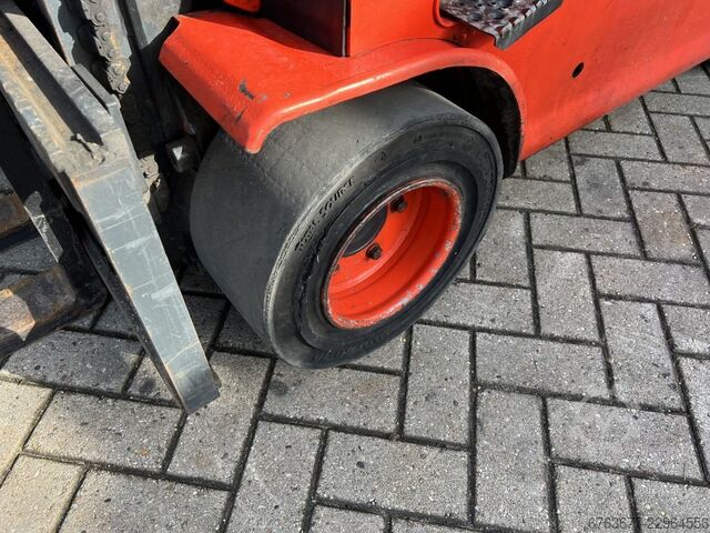 Empilhadeira Linde E20P, Linde E20P, mastro duplo de 4,00 m, deslocamento lateral, elétrica LINDE E20P Heftruck Linde E20P Duplo 400 Sideshift elekt