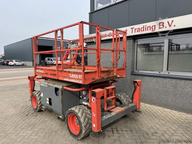 Skyjack SJ 6826RT Plataforma Tesoura 10M / Tesoura / Plataforma de Trabalho 2018 4x4 Kubota Diesel SKYJACK SJ 6826RT Schaarhoogwerker 10 M / Scissor / Arbeit