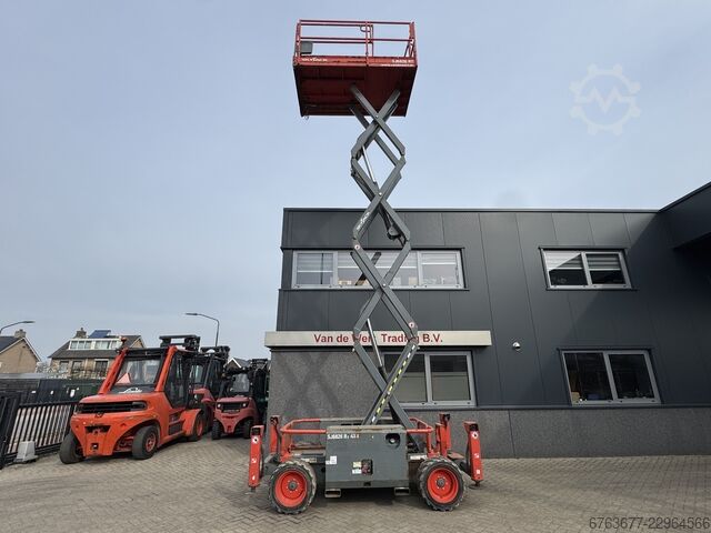 Skyjack SJ 6826RT Plataforma Tesoura 10M / Tesoura / Plataforma de Trabalho 2018 4x4 Kubota Diesel SKYJACK SJ 6826RT Schaarhoogwerker 10 M / Scissor / Arbeit