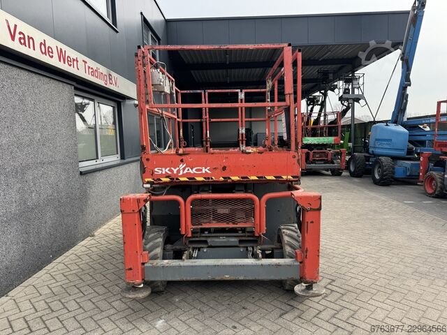Skyjack SJ 6826RT Saksanostin 10 m / Saksi / Työskentelyalusta 2018 4x4 Kubota Diesel SKYJACK SJ 6826RT Schaarhoogwerker 10 M / Scissor / Arbeit