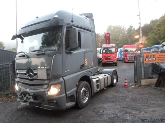 Грузовик для опасных материалов MERCEDES-BENZ Actros F/ 1845 LS/ GGVS