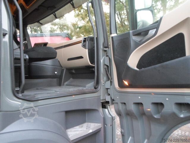 Грузовик для опасных материалов MERCEDES-BENZ Actros F/ 1845 LS/ GGVS
