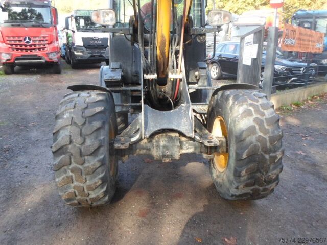 Погрузчик с колёсным шасси KOMATSU WA 70 M-8 E0