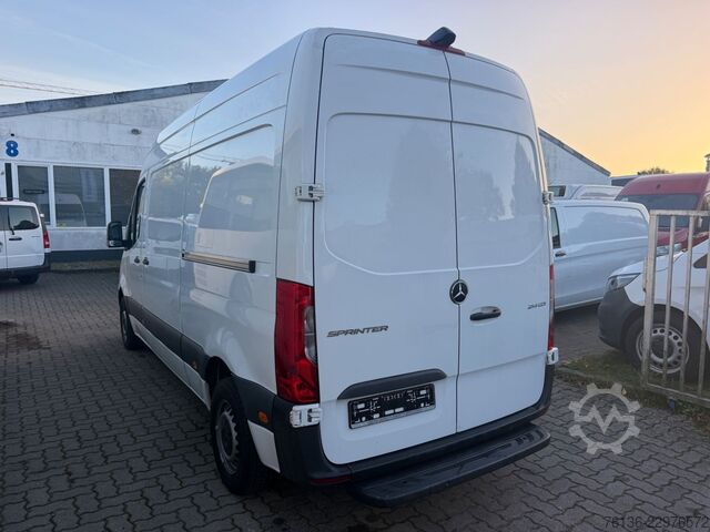 Фургон с высокой крышей MERCEDES-BENZ Sprinter 214 CDI L2H2 Kamera 2x Schiebetür