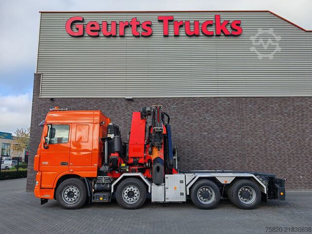 Vrachtwagen met kraan DAF XF 105.510 8X4+ PALFINGER PK 100002+PJ 170 KRAA...