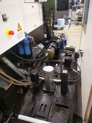 Pystysuora työstökeskus MAZAK MTV-655/80N