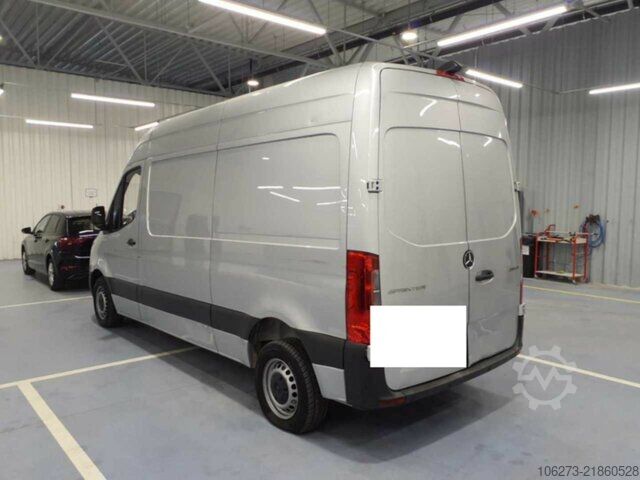 Kombijevsko vozilo Mercedes-Benz Sprinter215 KA,3924mm,Autokmatik,Kamera