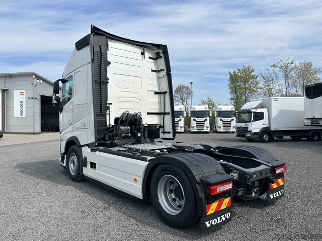 Standardni traktor jedinica Volvo FH 500 Aero Euro 6 Globe XL Leder Mikrowelle