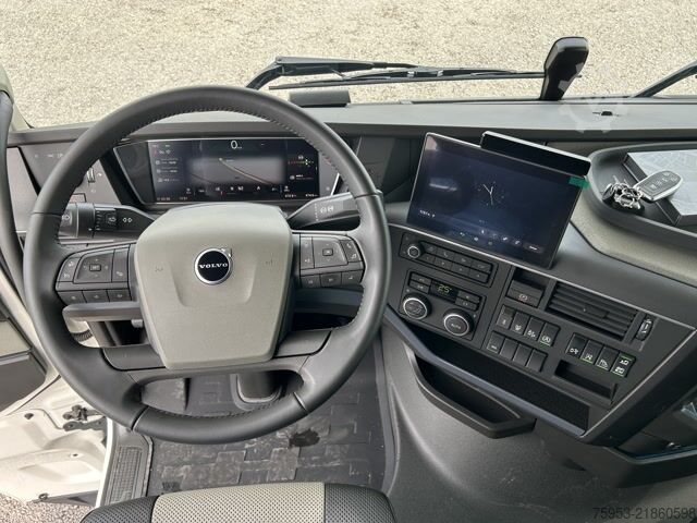Standardni traktor jedinica Volvo FH 500 Aero Euro 6 Globe XL Leder Mikrowelle