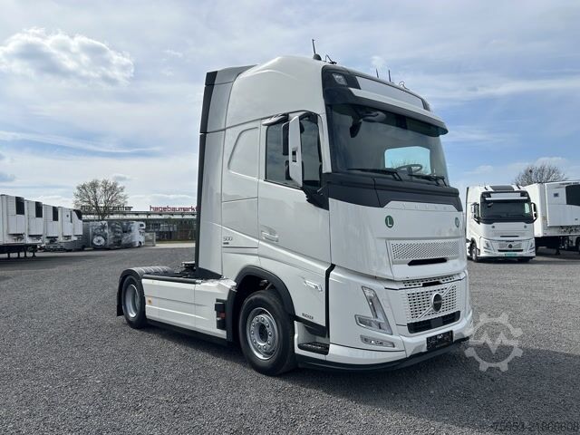 Standardni traktor jedinica Volvo FH 500 Aero Euro 6 Globe XL Leder Mikrowelle