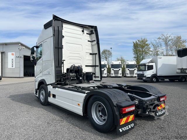 Standardni traktor jedinica Volvo FH 500 Aero Euro 6 Globe XL Leder Mikrowelle
