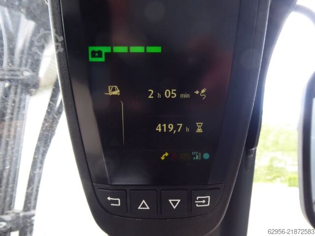 Electric 3-wheel forklift Linde E18-02