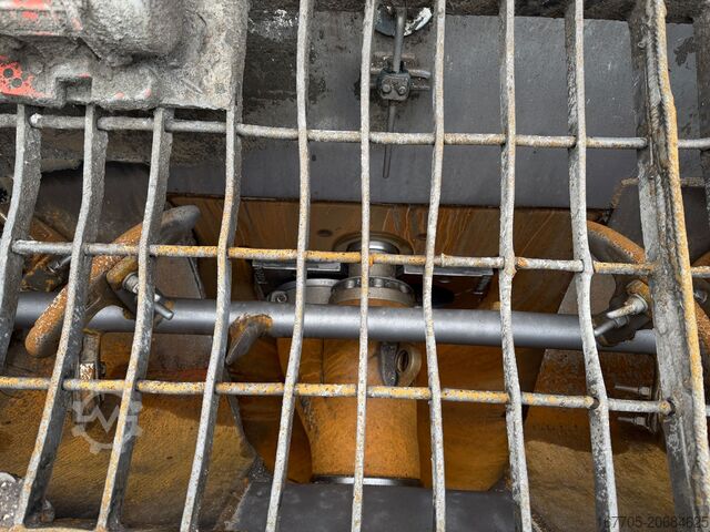 Pompe à béton automatique Iveco Trakker 450