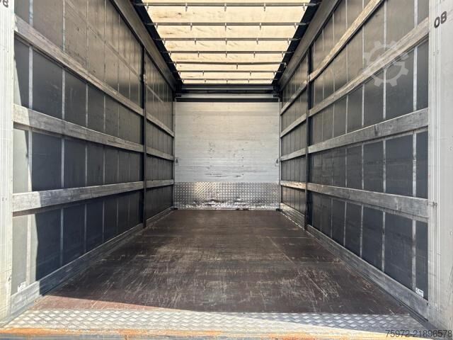 Plattewagen met zeil  Actros 2543LL HUBDACH Curtainsider