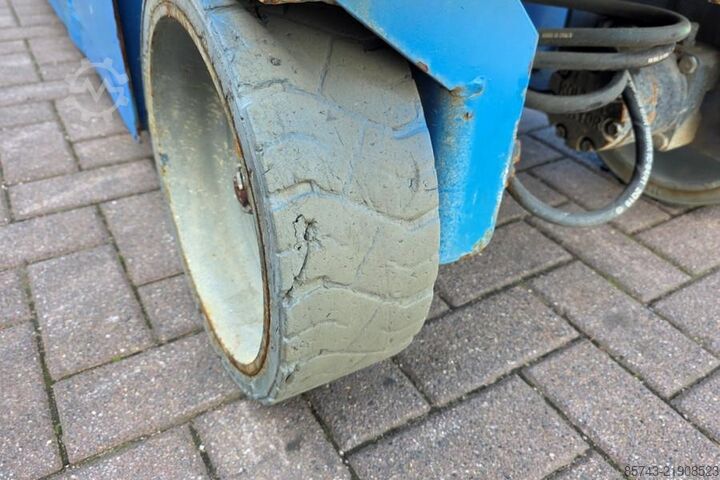 Škarjasto dvigalo Genie GS2632 Electric, 10m Working Height, 227kg Capacit