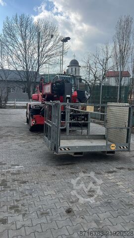 Teleskopska delovna platforma MANITOU MRT2550