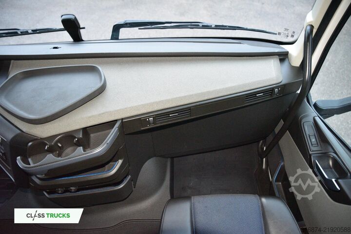 יחידת גרר סטנדרטית VOLVO FH 500 Globetrotter XL