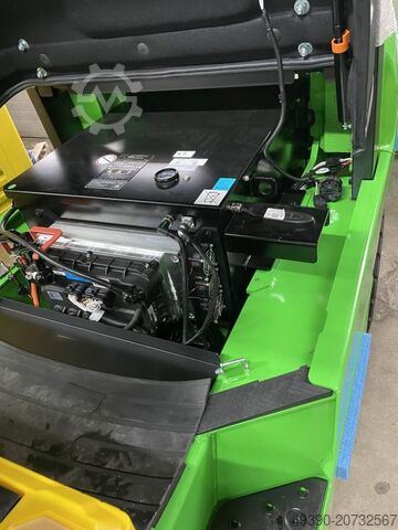 Nieuwe elektrische heftruck, triplex mast 4800 mm met vrije heffing en sideshift, voorlader, elektri EP EFXZ-251 - Li-Ion