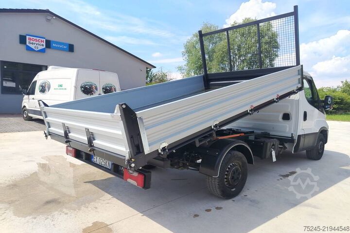Trojstranný sklápač dodávka Iveco 35S 11 2.3 HPI RIBALTABILE TRILATERALE