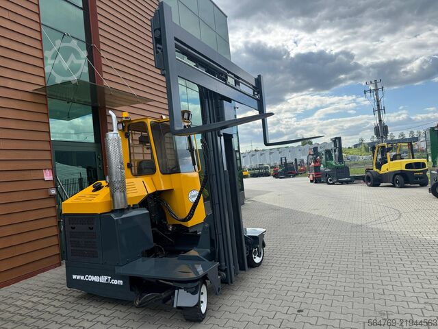 מלגזה ארבע-כיוונית Combilift C2500 / Compact / Wide positioner