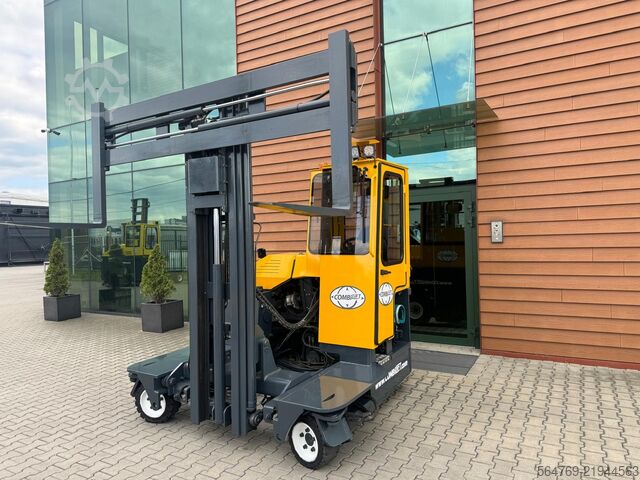 מלגזה ארבע-כיוונית Combilift C2500 / Compact / Wide positioner