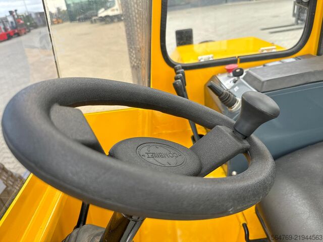 מלגזה ארבע-כיוונית Combilift C2500 / Compact / Wide positioner