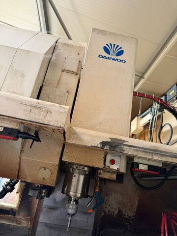 Vertikalus apdirbimo centras DAEWOO MYNX 500