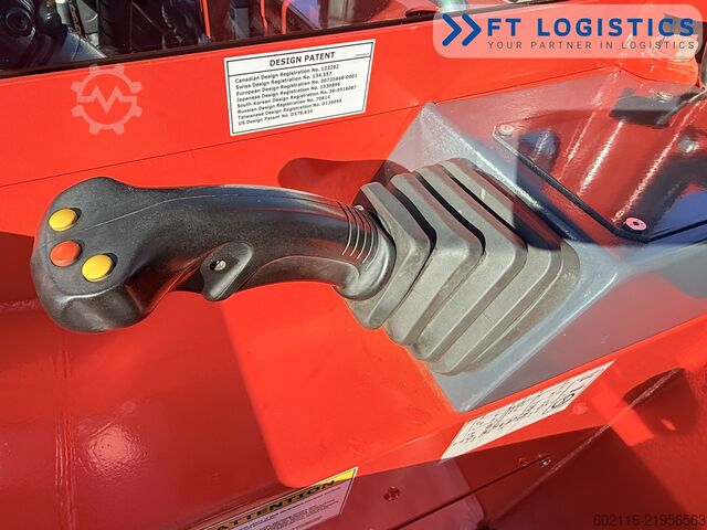 Carrello elevatore a 4 direzioni Combilift C3000GST GAS TRIPLEX 8300 FREE LIFT TOP1
