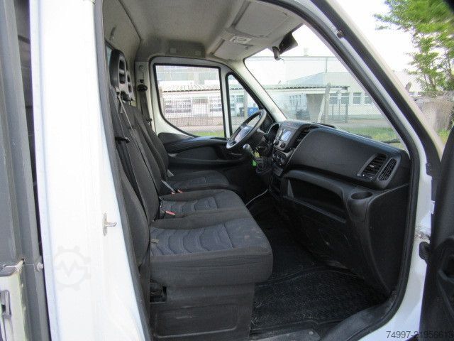 皮卡厢式货车 IVECO 35S15 / 3.0 Liter / Klima / AHK